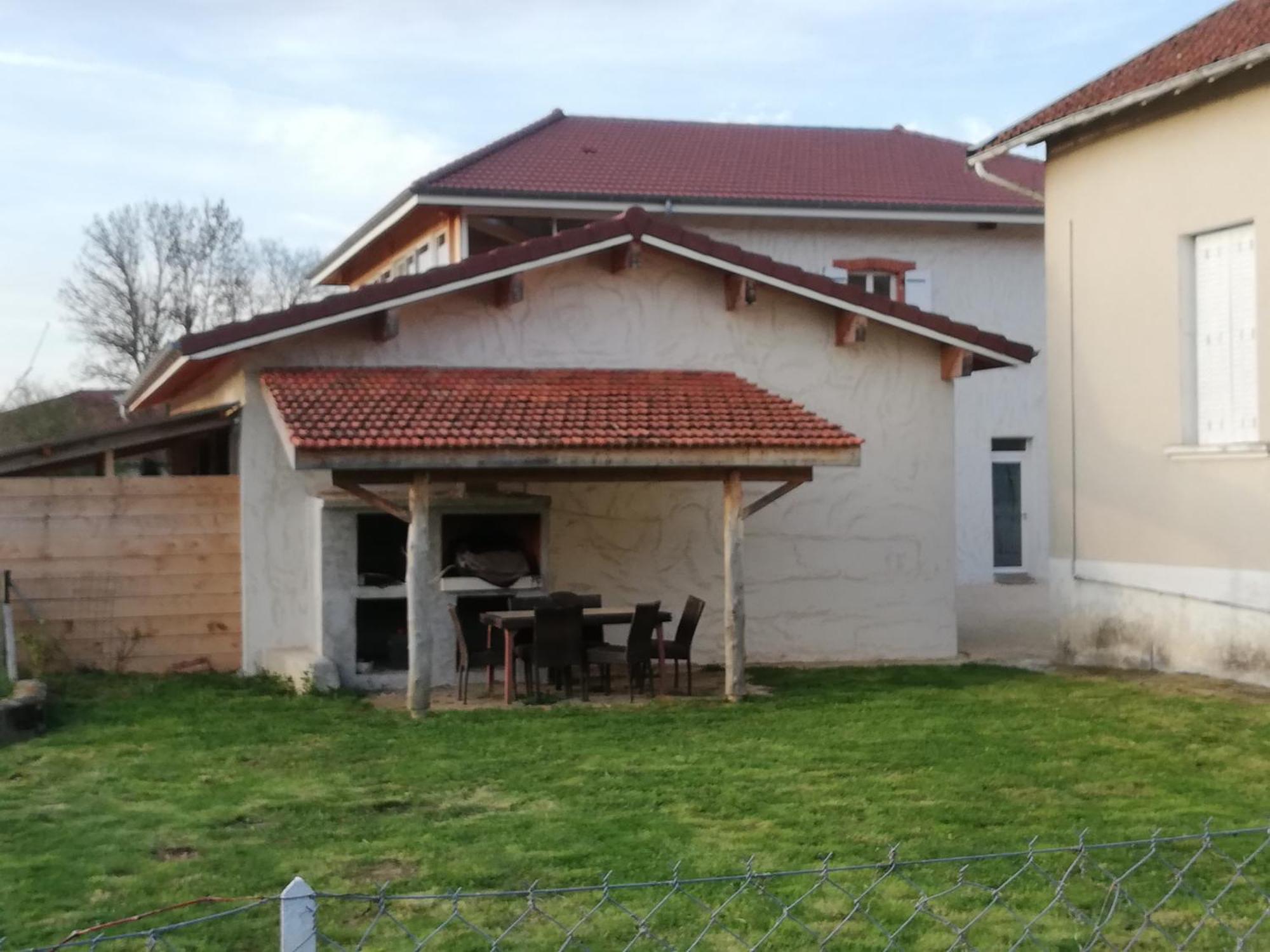 Maison De 100M2 Au Coeur D'Une Pension Equestre Les Sabots De Nina Marcollin Exterior foto